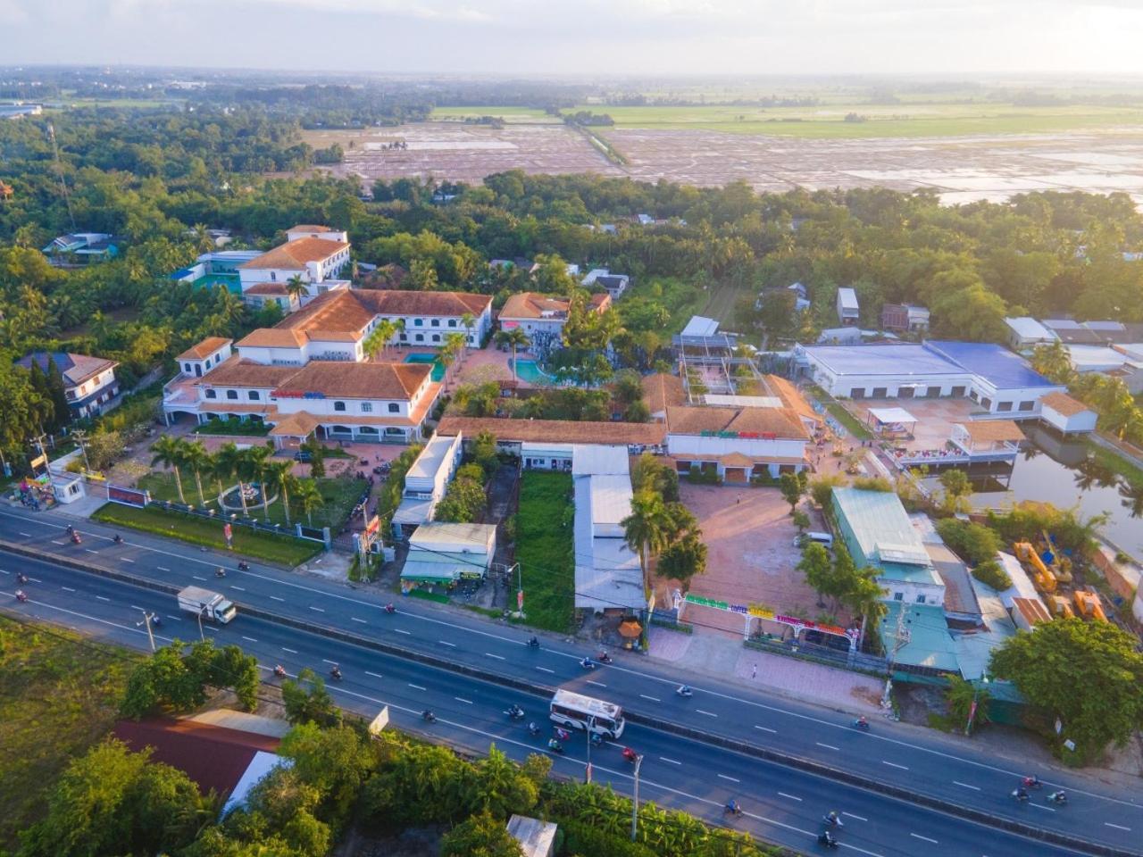 Soc Trang Ngoc Thu Hotel מראה חיצוני תמונה